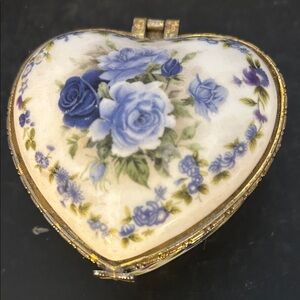 Heart-Shaped Floral Trinket Box